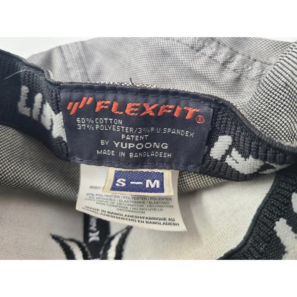 Hurley Flex Fitted (Seems M-L) Hat Cap Surf Skate Skateboard Logo Men Gray Black